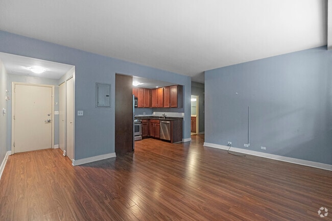 Building Photo - 2300 N Commonwealth Ave