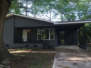 Building Photo - 3044 Green Valley Rd