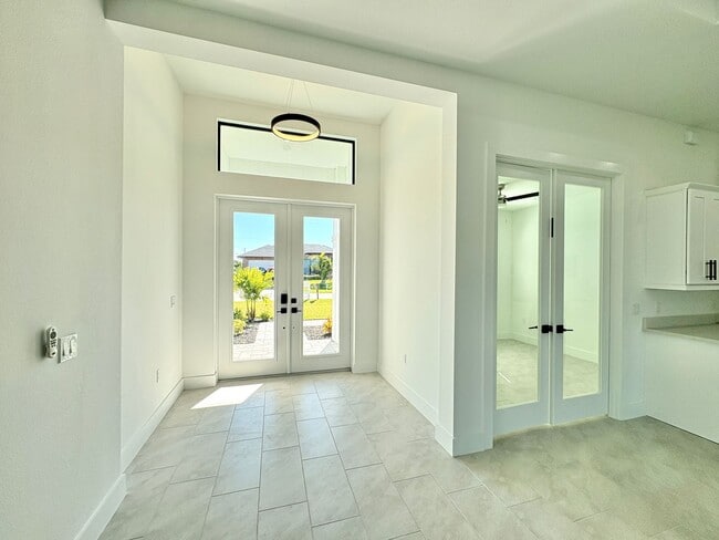 Foto del edificio - Brand New Construction Pool Home - 3 Beds + Den, 2 Baths, 3 Car Garage