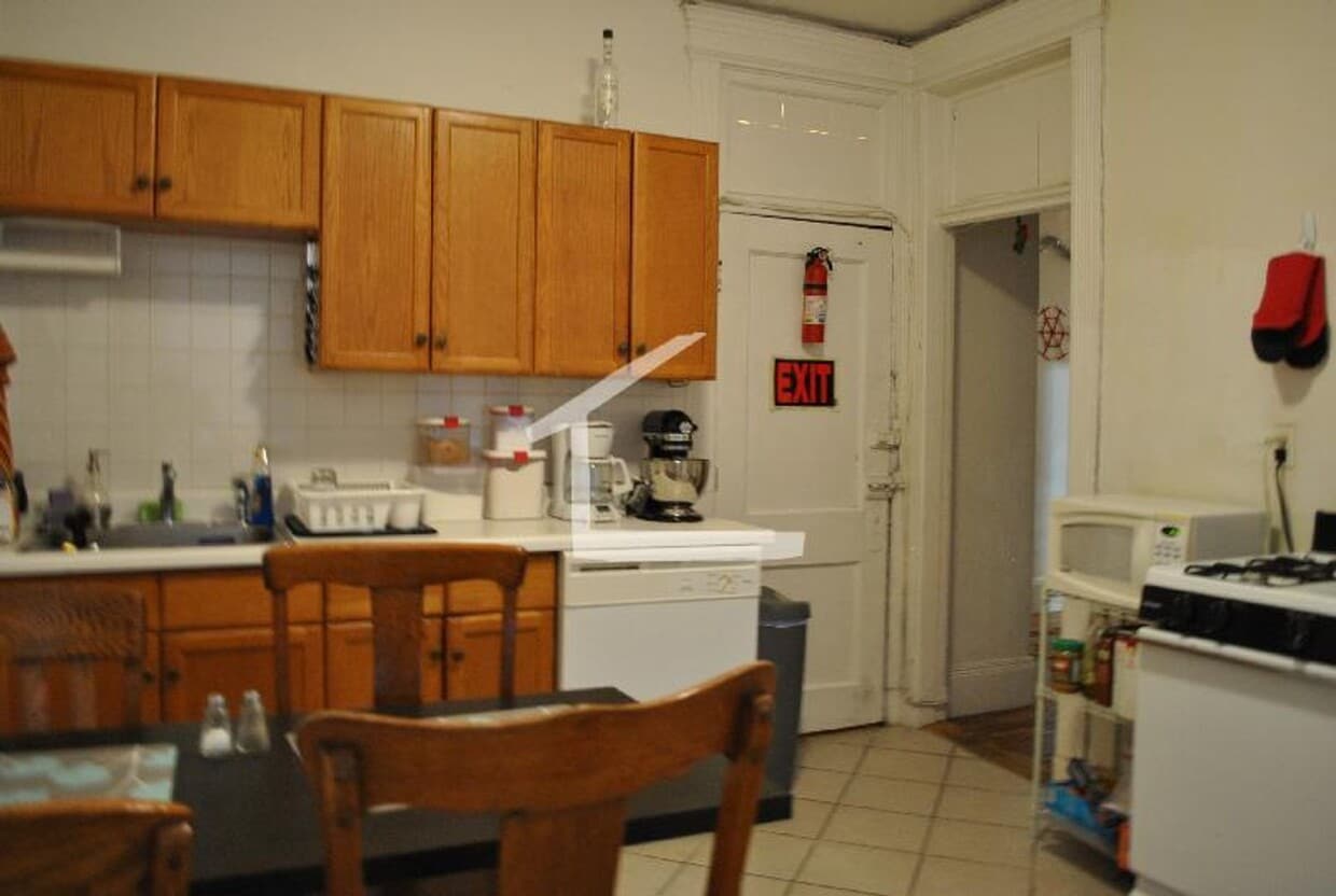 Sunny two bed, Large bedrooms, great kitchen - Sunny two bed, Large bedrooms, great kitchen