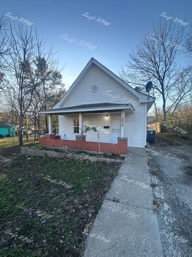 Foto principal - 2804 Chelsea Ave