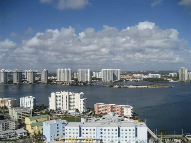 Building Photo - 18201 Collins Ave