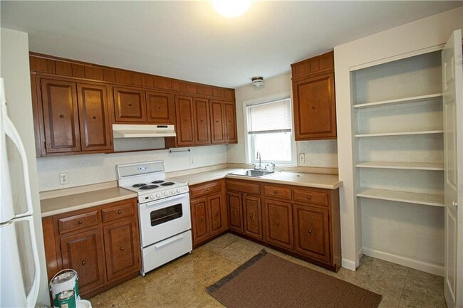 Building Photo - 2697 Kingstown Rd