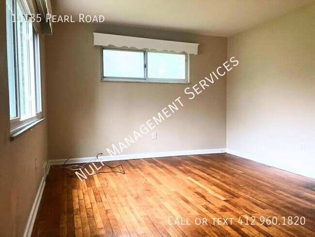 Foto del edificio - 10135 Pearl Rd