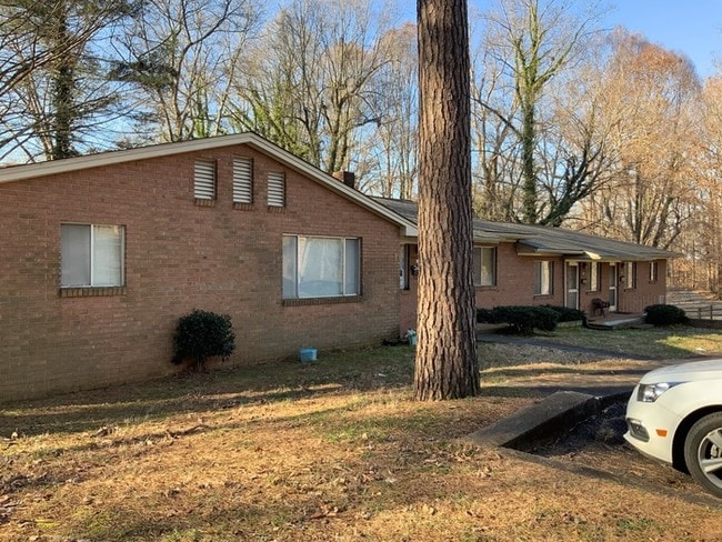 Building Photo - 1125 Scottsdale Dr
