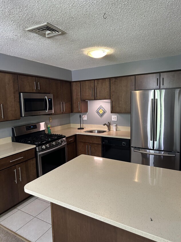Primary Photo - 242 Stonebridge Dr