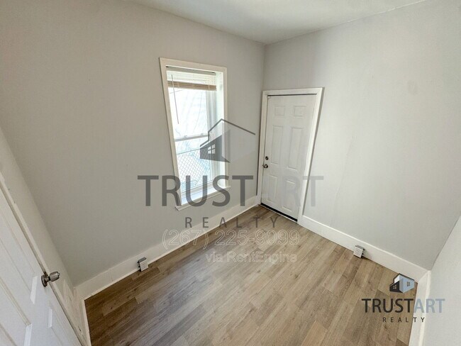 Foto del edificio - 2629 N Palethorp St