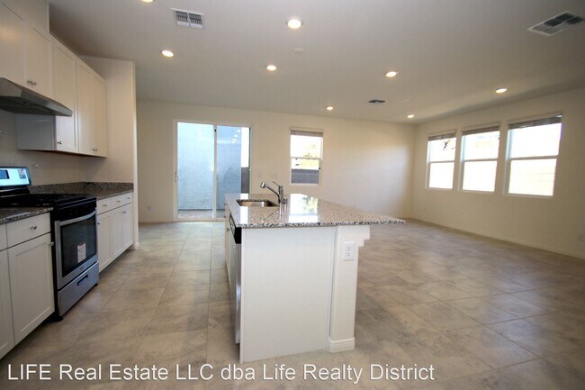 Building Photo - 5 br, 4 bath House - 2970 Saltillo Ln