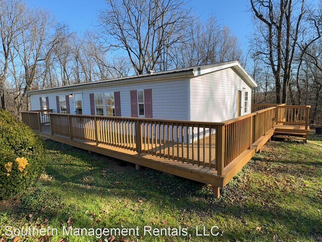 Building Photo - 3 br, 1.5 bath House - 164 W. Bruce Road