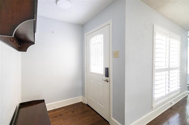 Foto del edificio - 128 Greenwood Ct