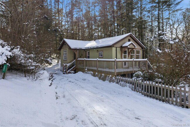 Foto del edificio - 265 Oakland Valley Rd