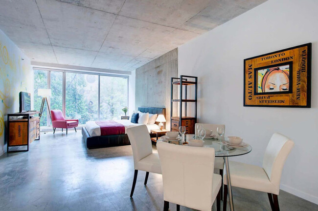 Photo du bâtiment - 456 Rue De la Gauchetière O
