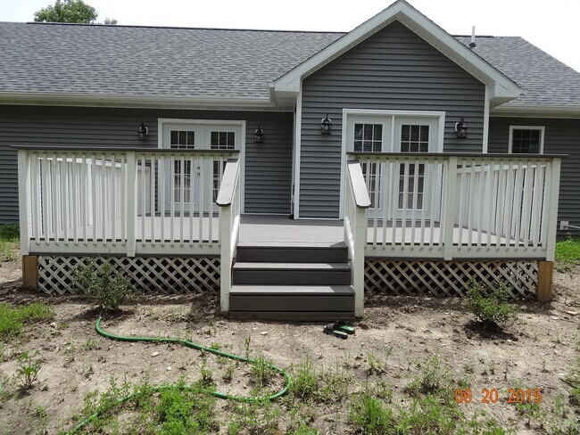 Building Photo - 255 Richards St
