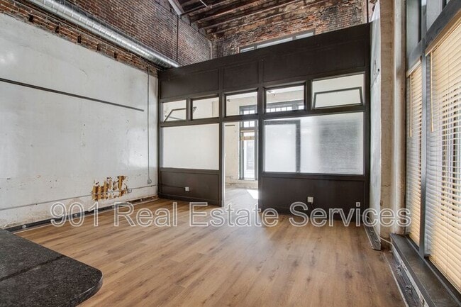 Photo - 124 Monroe Ave Apartment