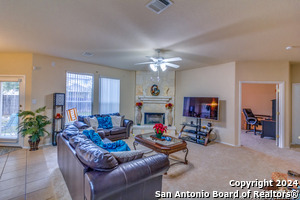 Foto del edificio - 8403 Spicewood Bend