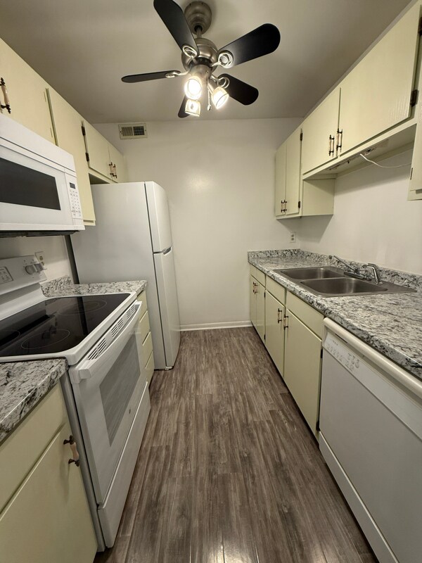 Foto del edificio - 514 N Petway St