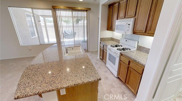 Foto del edificio - 8240 Triplett Ln