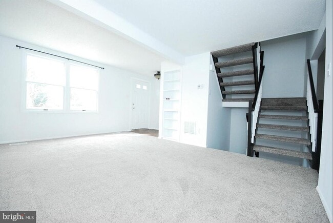 Building Photo - 5312 Avalon Pl