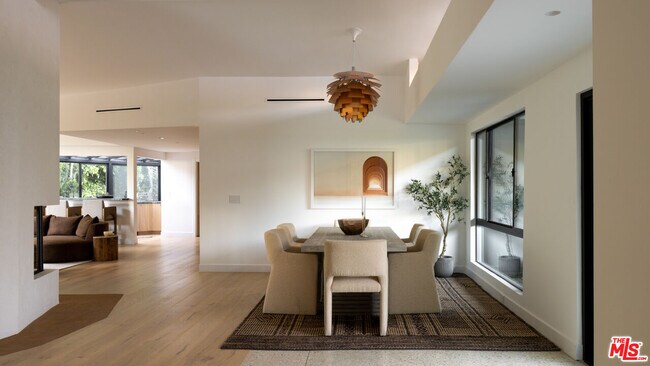 Building Photo - 2247 Chelan Pl