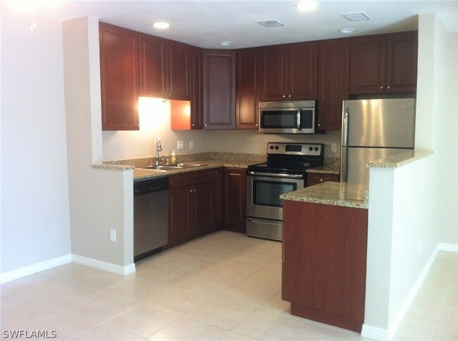 Building Photo - 6194 Principia Dr