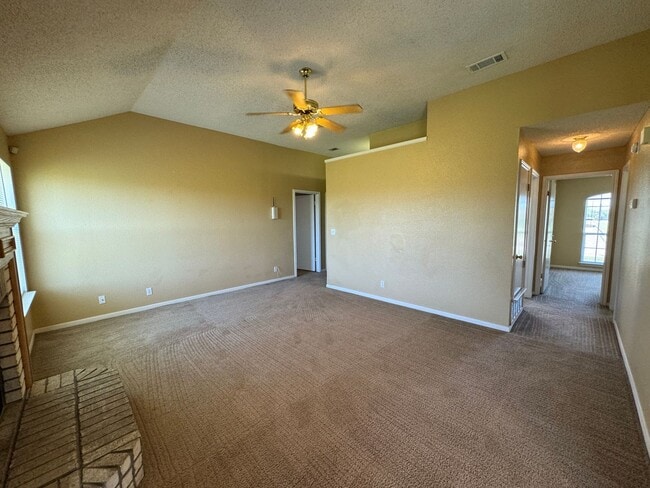 Building Photo - 3509 Christie Dr