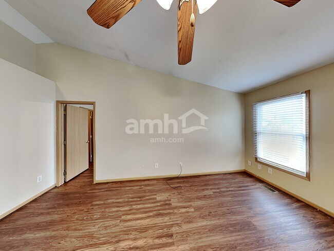 Building Photo - 1833 Kathiwade Drive