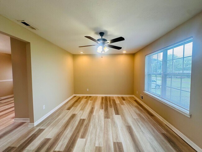 Foto del edificio - Updated Brick Ranch in Mt. Washington