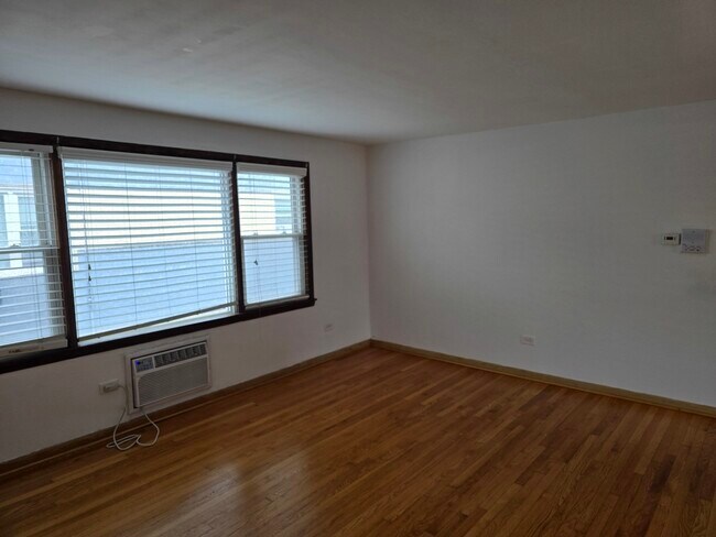 Foto del edificio - 10110 S Pulaski Rd