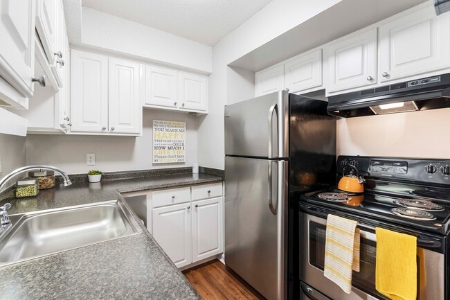 Kitchen - Pines of Ashton