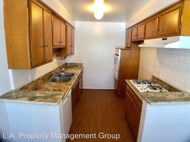 Foto del edificio - 8208 Romaine St