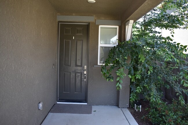 Foto del edificio - 389 Shafer Ave