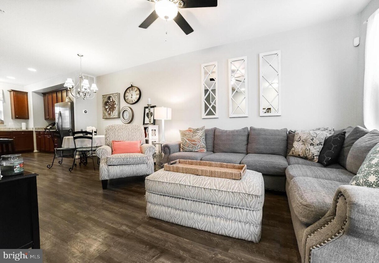 23208 Starry Wy, California, MD 20619 Townhome Rentals in California