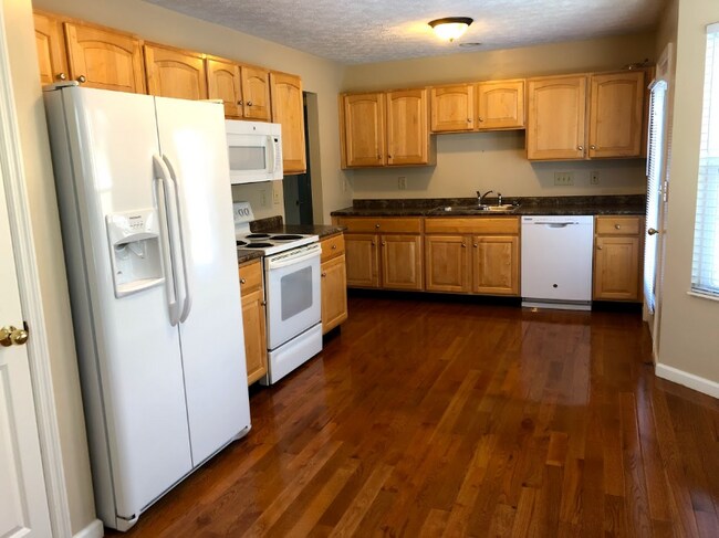 Foto del edificio - 2024 Riverwood Trail