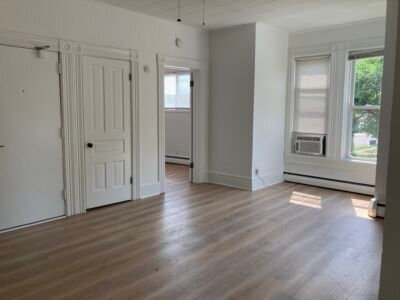 Foto del edificio - 303 E Madison St