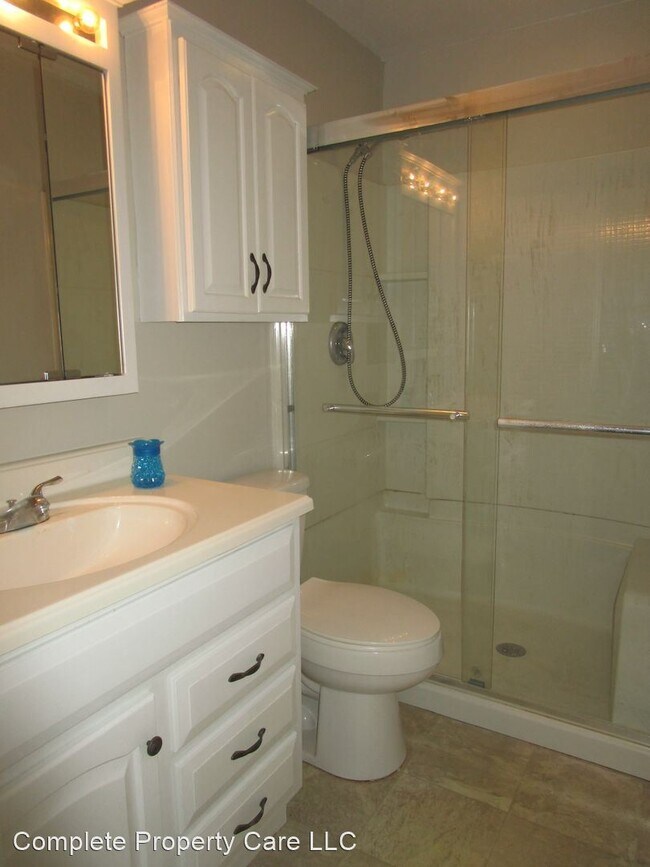 Building Photo - 2 br, 1 bath House - 303 S Courtland Ave.