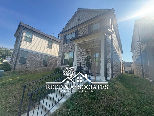Building Photo - Spacious: 4 Bedroom in Cordova!