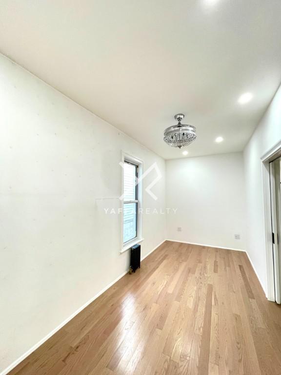 Foto del edificio - 2 bedroom in BROOKLYN NY 11225