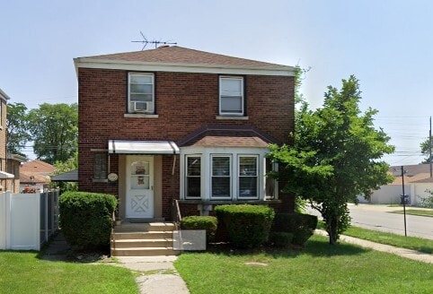 3 Bedroom - East Side - 10759 S Avenue C