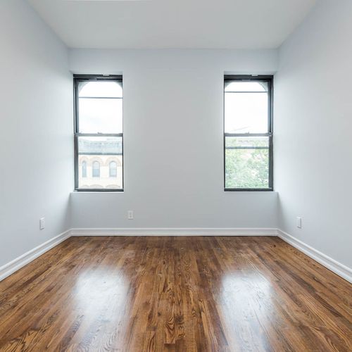 Foto del edificio - 1856 Madison St