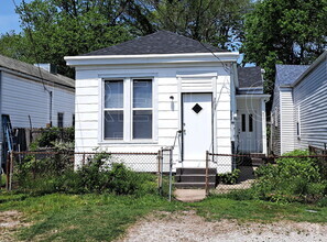 Building Photo - 3011 Rowan St