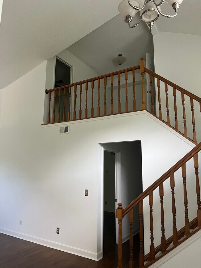 Foto del edificio - 3412 Armitage Dr