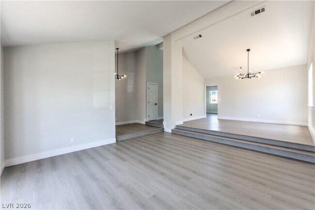 Foto del edificio - 6348 Vicuna Dr