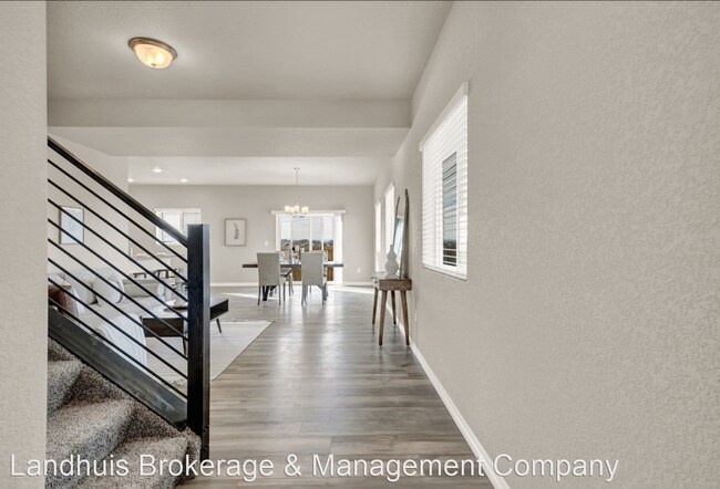 Foto del edificio - 3 br, 2.5 bath House - 6260 Big Bird Drive