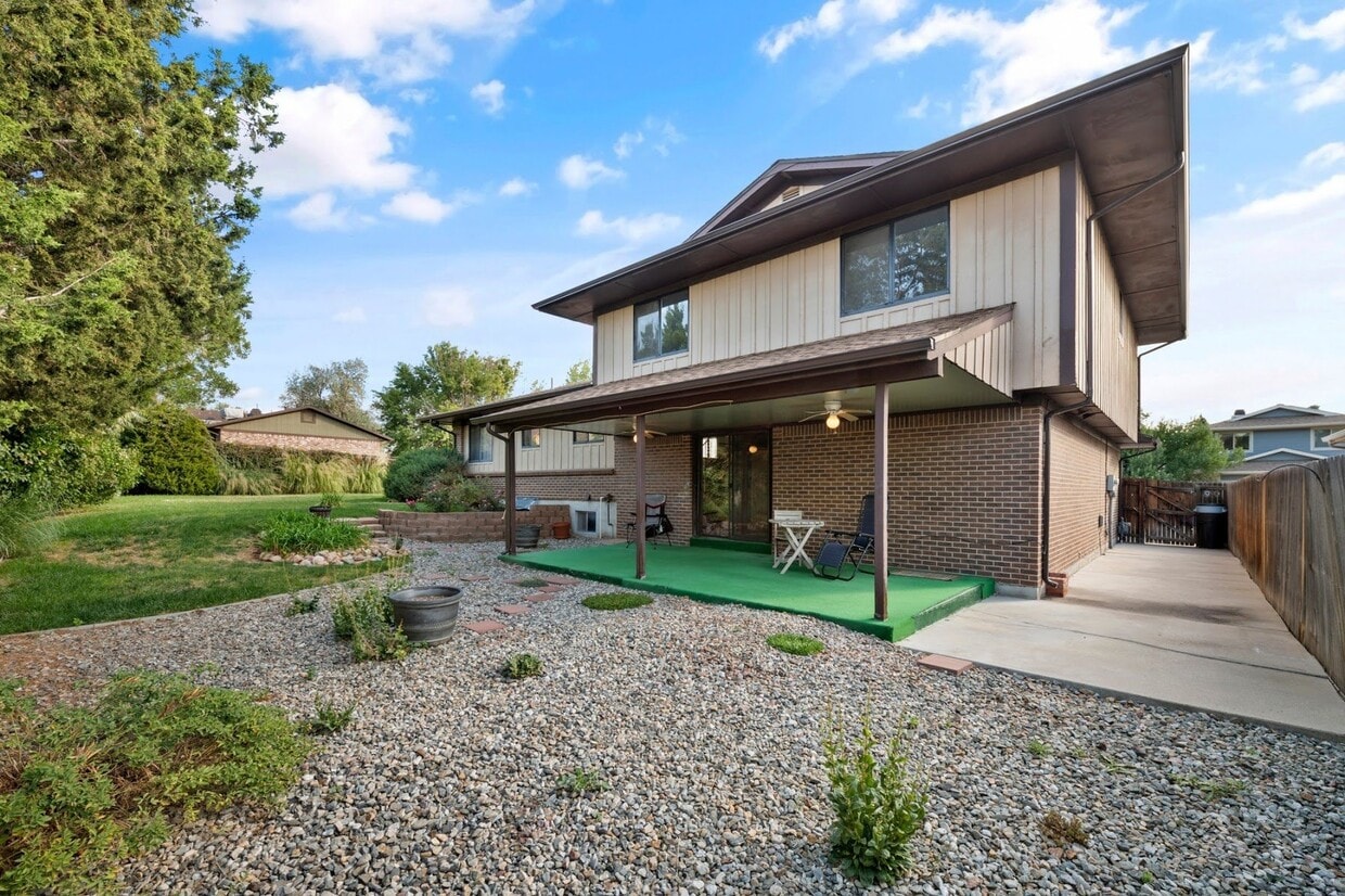 Photo - 2301 S Devinney St (Lakewood, CO)