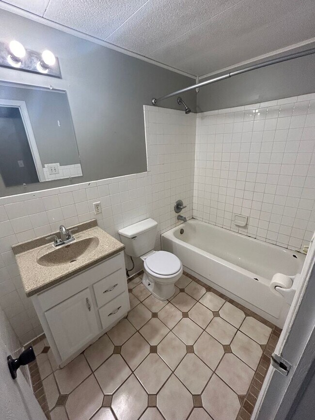 Foto del edificio - Yorktown 3br