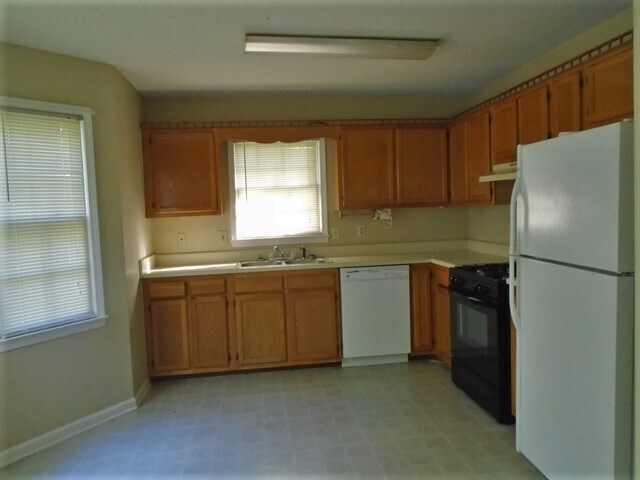 Building Photo - 4028 Evelyn Drive