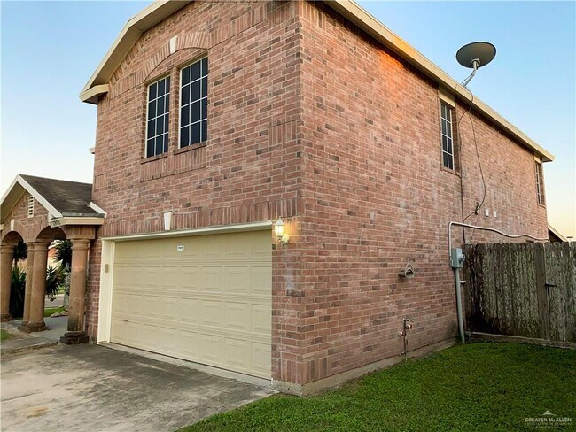 Foto del edificio - 1902 Beatrice Ave