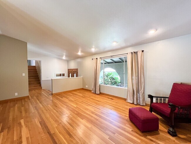 Foto del edificio - Beautiful Four Bedroom Browns Valley Home