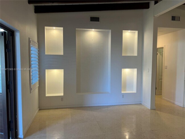Foto del edificio - 8500 SW 46th St