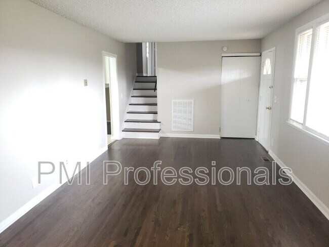 Foto del edificio - 3809 Woodward Dr